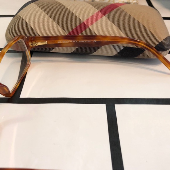 Authentic Burberry Prescription glasses - Picture 2 of 4